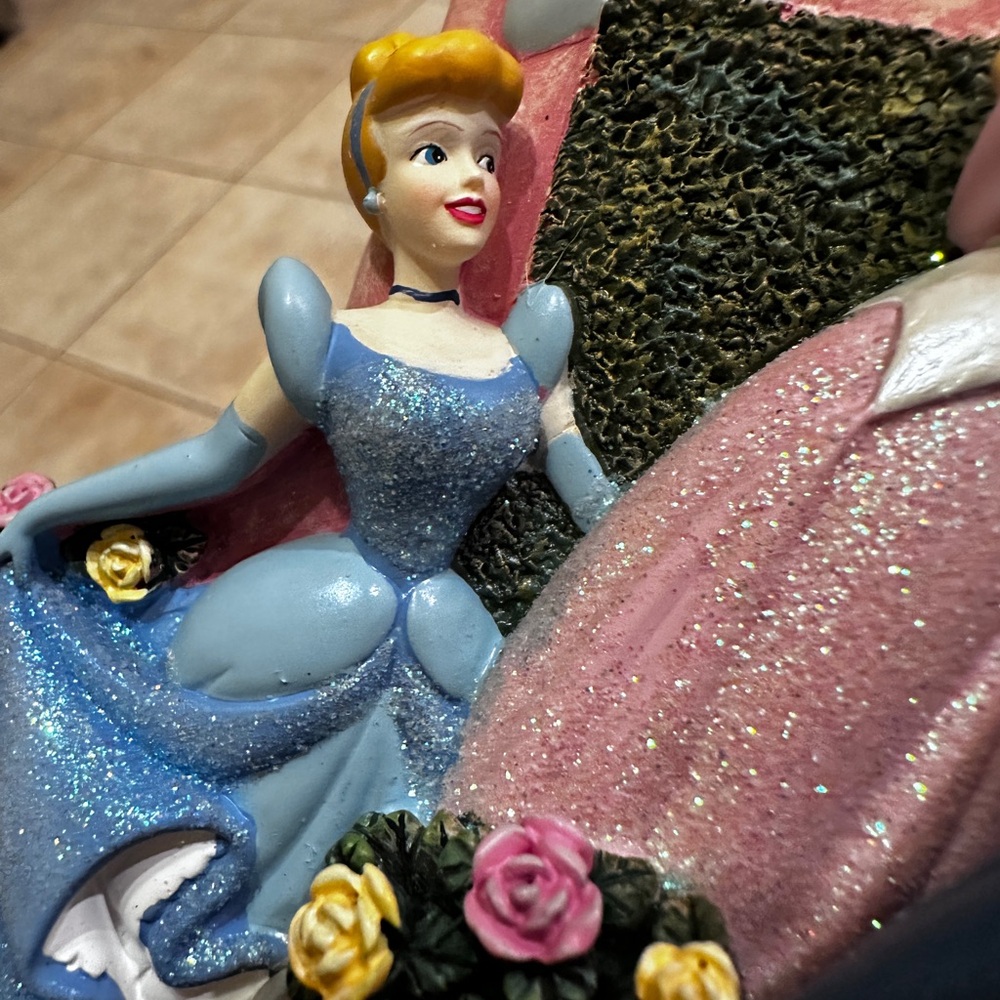 Disney Princess Club Photo Frame with Pink and Yellow Accents - Picture 8 of 9